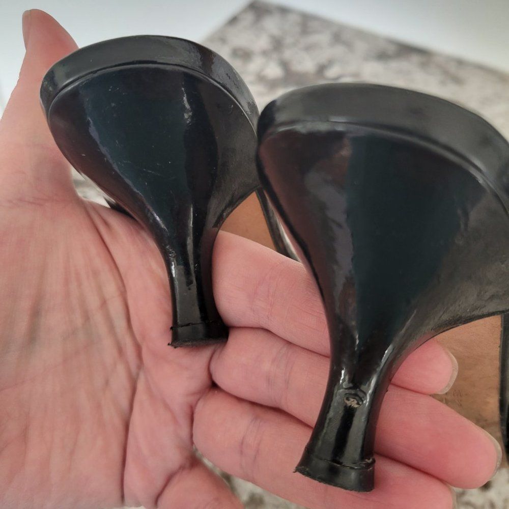 Stuart Weitzman Slides Size 6 - image 7